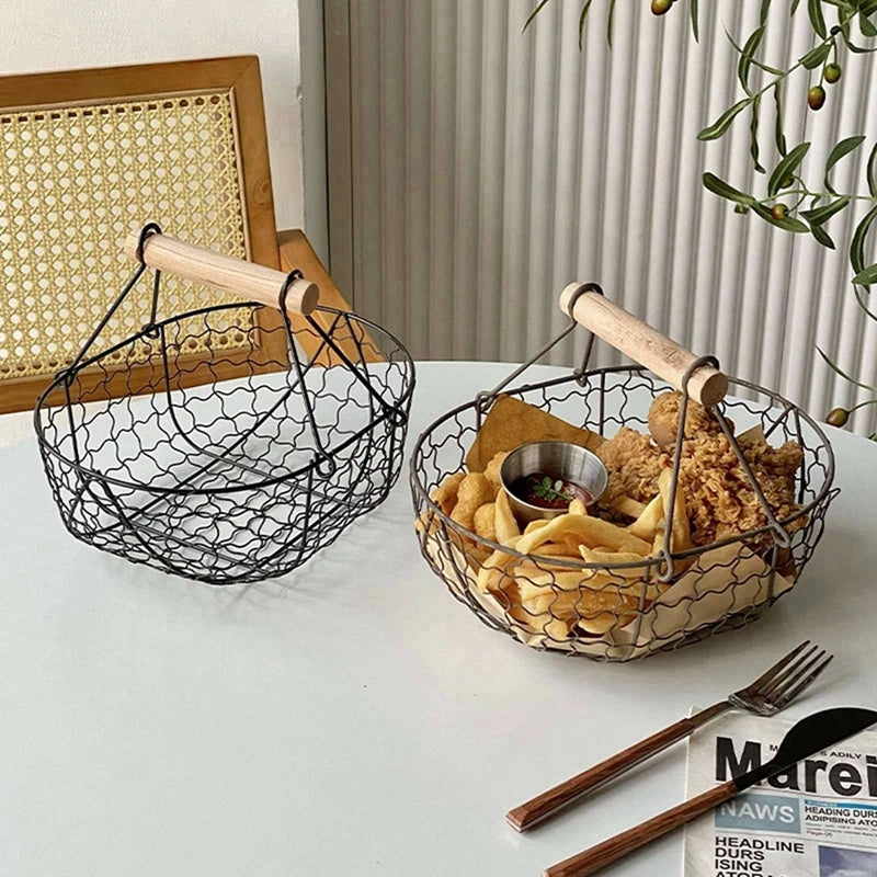 Metallkorb mit Holzgriff – Dekorative Servier- und Aufbewahrungskorb für Brot, Obst, Eier – Vielseitiger Organizer für Küche, Picknick und mehr
