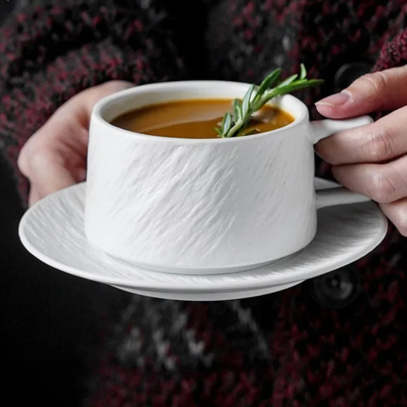 Japanische Keramik Kaffeetasse mit Untertasse – 250 ml – Hochwertiges Design