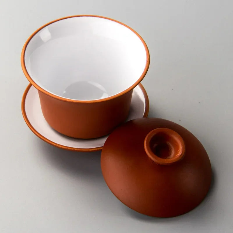 Elegantes Teeset aus Ton mit Deckel und Untertasse, ideal für Teeaufgüsse
