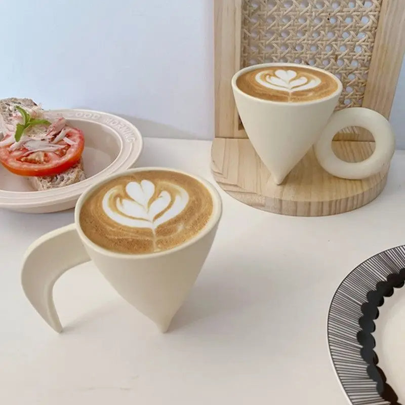 Keramiktasse – Handgefertigt & Elegant – Ideal für Kaffee, Tee & Latte Art