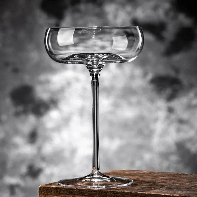 Champagnerglas – 260 ml – Transparentes Cocktailglas mit Concave-Boden – Elegantes Design für Martini & Sekt
