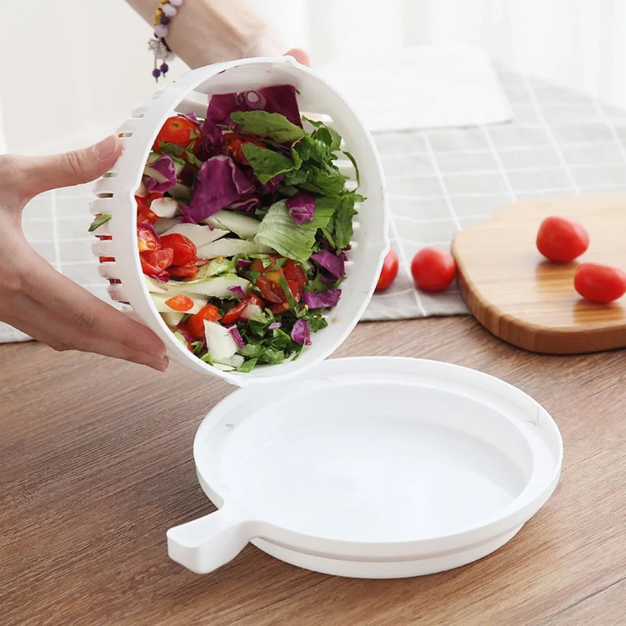 Gemüseschneider mit Gitter – Praktischer Zerkleinerer für Obst und Gemüse, Dicer für Salat und Snacks, Küchen Gadget