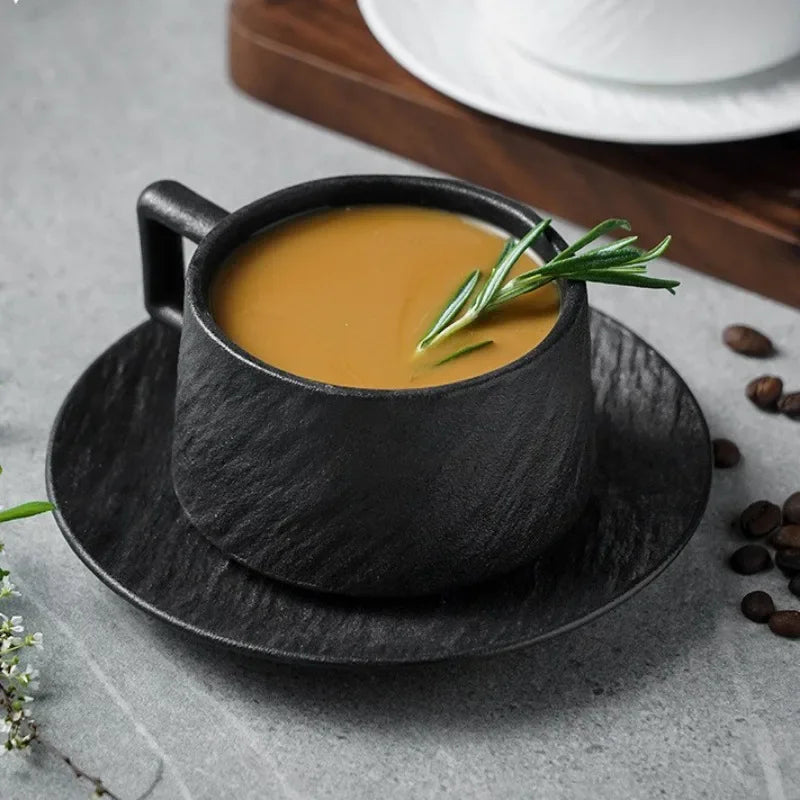 Japanische Keramik Kaffeetasse mit Untertasse – 250 ml – Hochwertiges Design