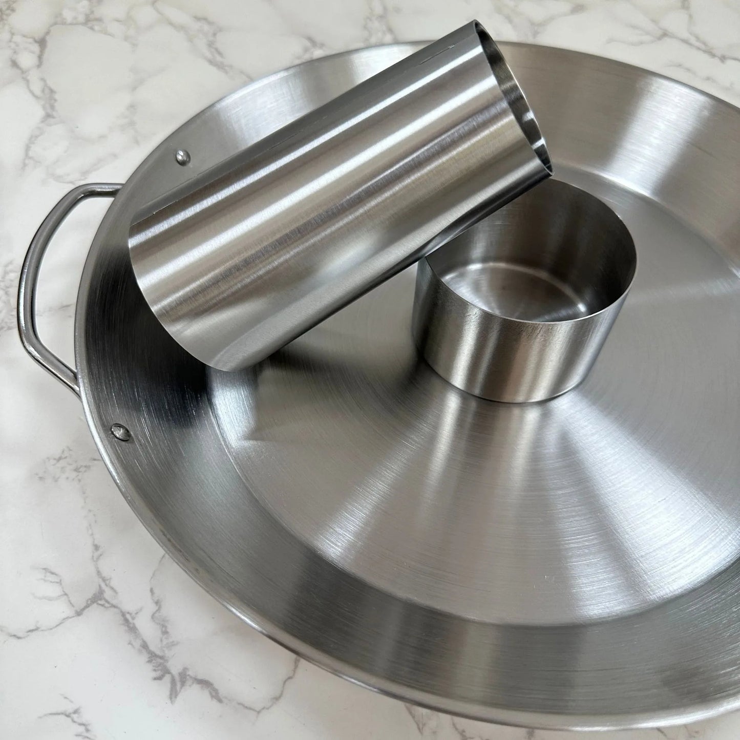 BBQ Hähnchenhalter aus Edelstahl – Bierdosenhalter für Grill & Backofen – Rostfrei, Silber