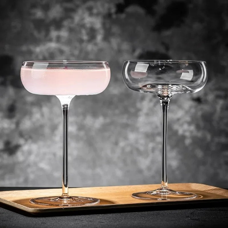 Champagnerglas – 260 ml – Transparentes Cocktailglas mit Concave-Boden – Elegantes Design für Martini & Sekt