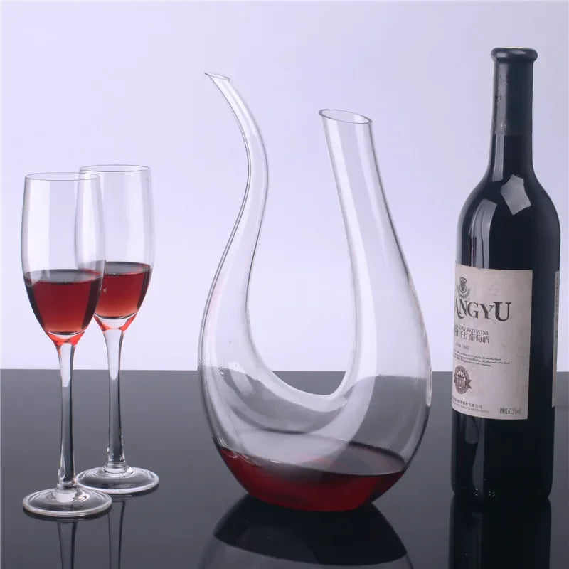Handgefertigte Kristallglas Karaffe 1500 ml – U-Form Weindekanter für Rotwein, Whisky & Brandy
