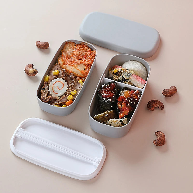Doppellagige Bento Lunchbox – Auslaufsicher & Mikrowellengeeignet – Mit Essstäbchen – Tragbare Lebensmittelaufbewahrung