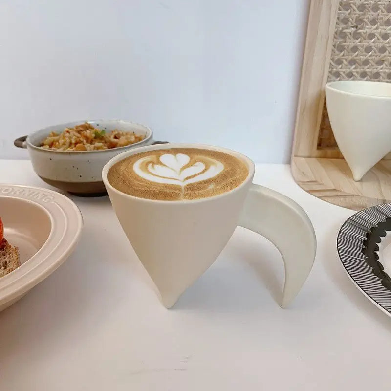 Keramiktasse – Handgefertigt & Elegant – Ideal für Kaffee, Tee & Latte Art