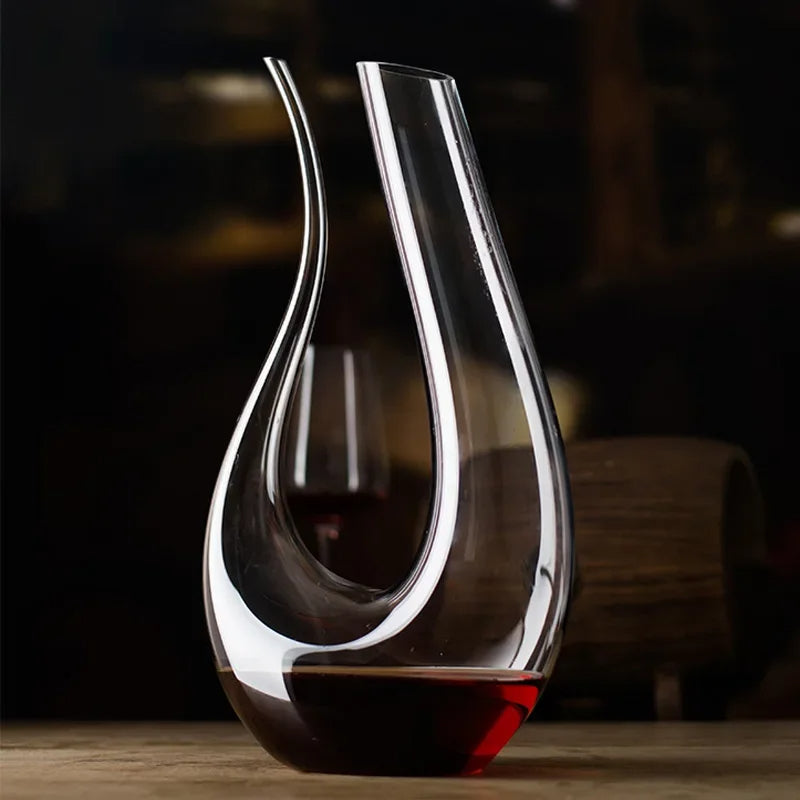 Handgefertigte Kristallglas Karaffe 1500 ml – U-Form Weindekanter für Rotwein, Whisky & Brandy