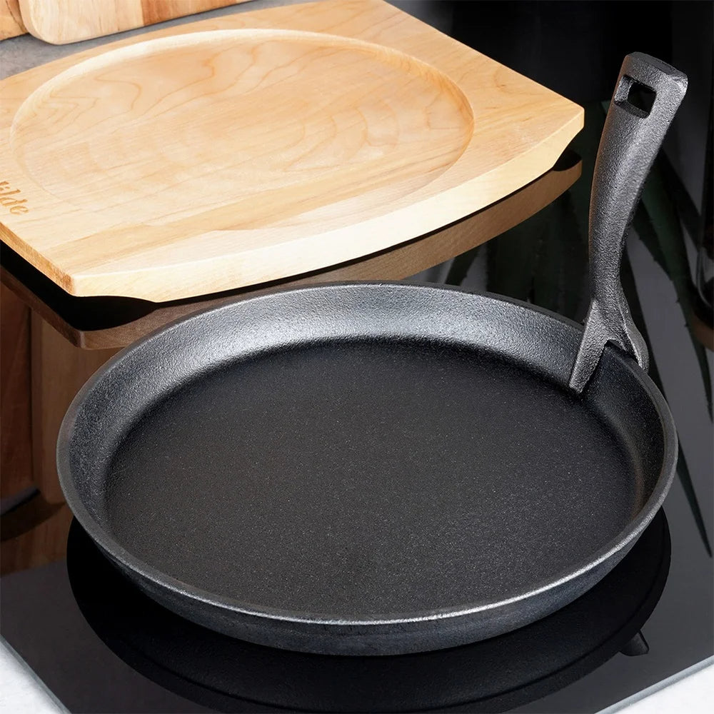Gusseisen Servierpfanne mit Holzbrett – 22 cm, abnehmbarer Griff, für Herd & Ofen