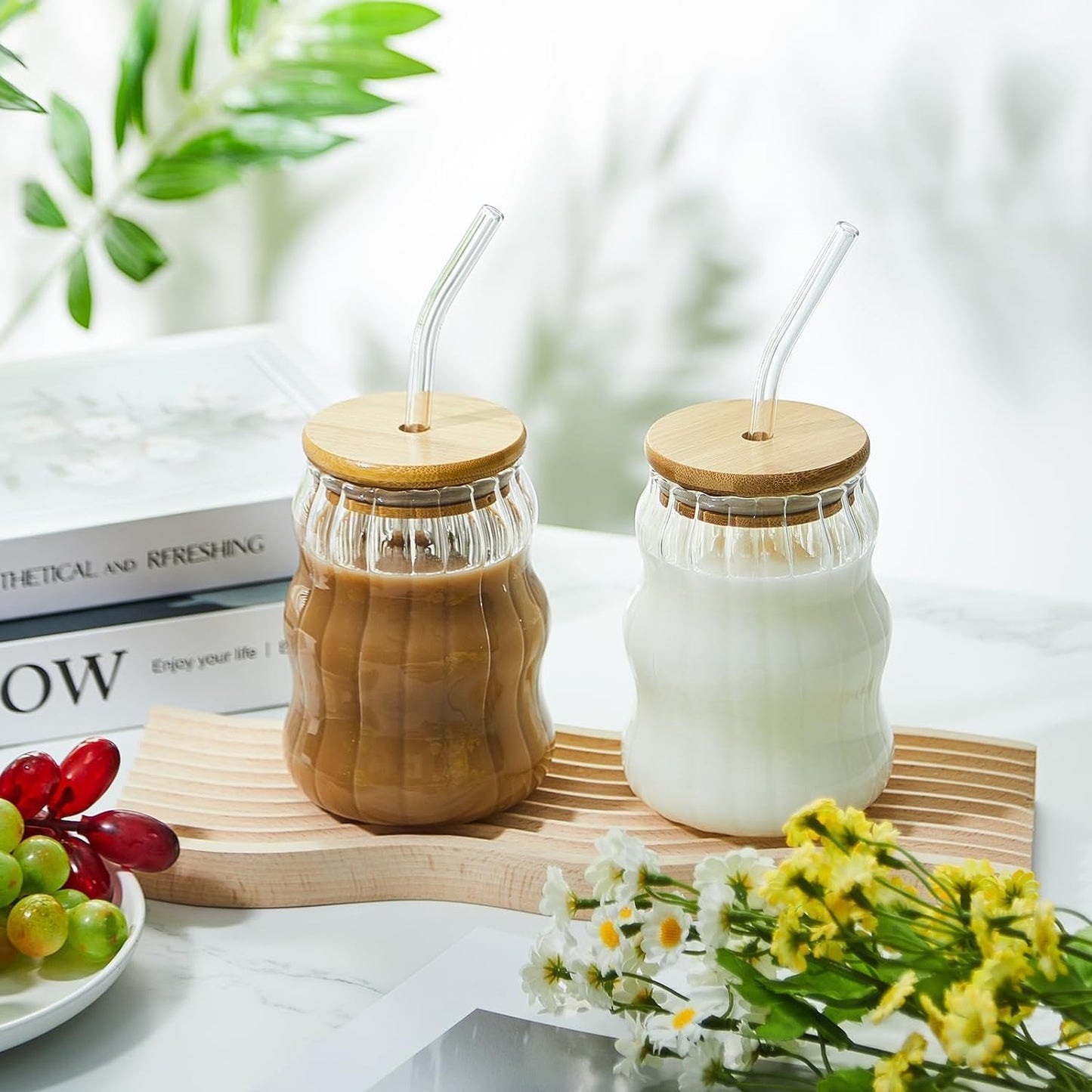 Gebogener Glas-Saftbecher, 400ml | 550ml, Borosilikatglas, Ergonomisches Design, Spülmaschinenfest