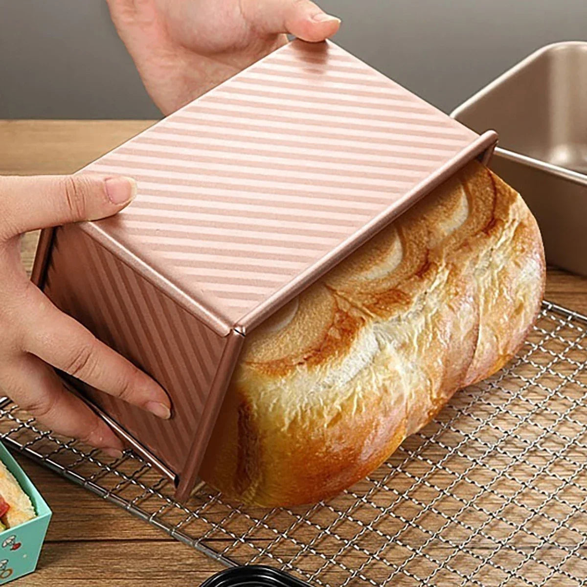 Toastbackform mit Deckel | Antihaft | Gleichmäßige Wärmeverteilung | Metall