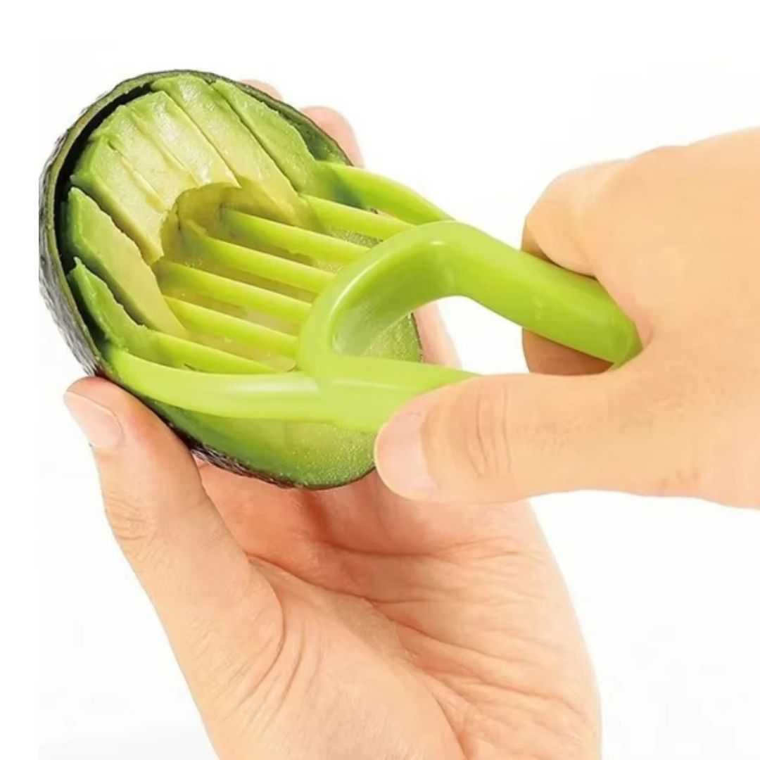 3-in-1 Avocadoschneider – Praktisches Küchenutensil für Schälen, Entkernen und Schneiden