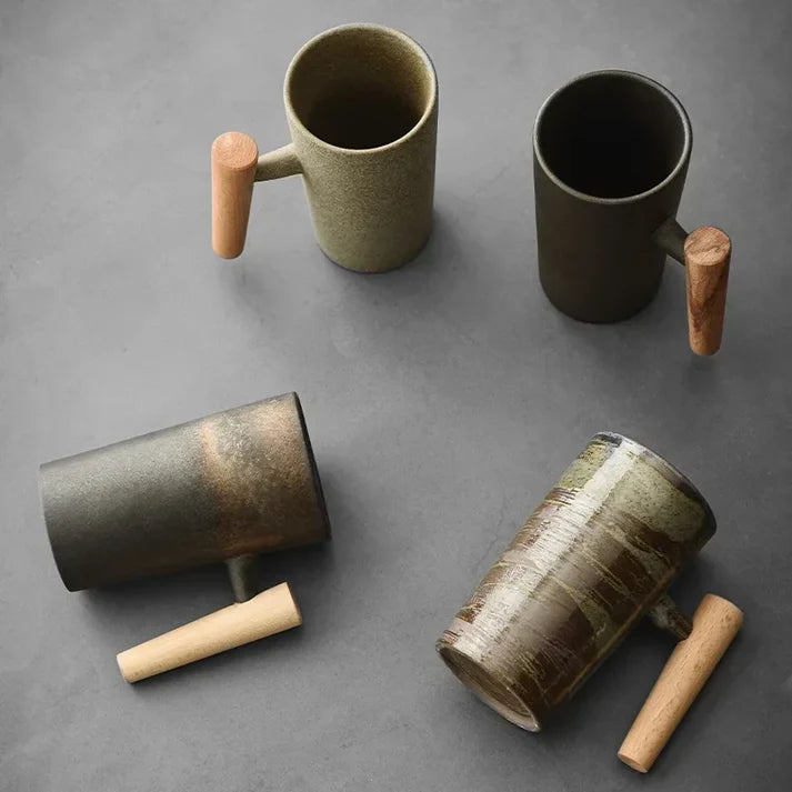 Vintage Kaffeebecher aus Steingut, mit Holzgriff, 220ml, rustikales Design, ideal für Kaffee und Tee