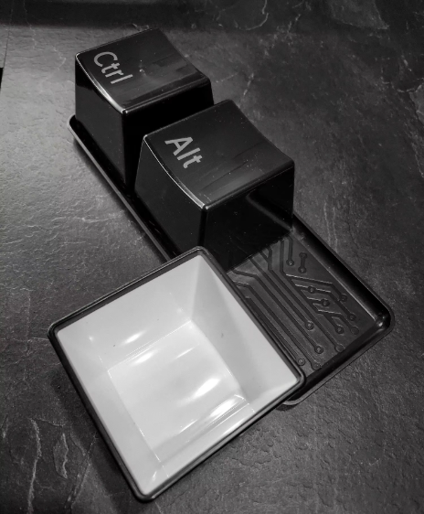 Ctrl ALT DEL Becher Set – Kreative Tassen im Tastaturdesign für Technikliebhaber – 350ml, Mikrowellen- und Spülmaschinenfest