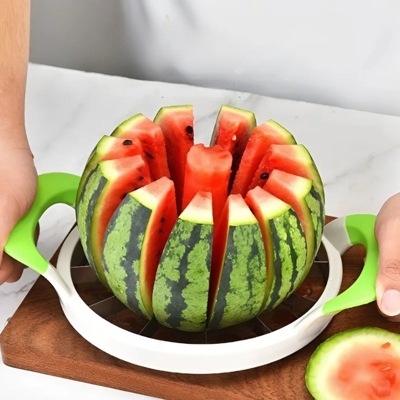 Effizienter Wassermelonenschneider aus Edelstahl – Obstschneider mit 12 Klingen, rutschfestem Griff