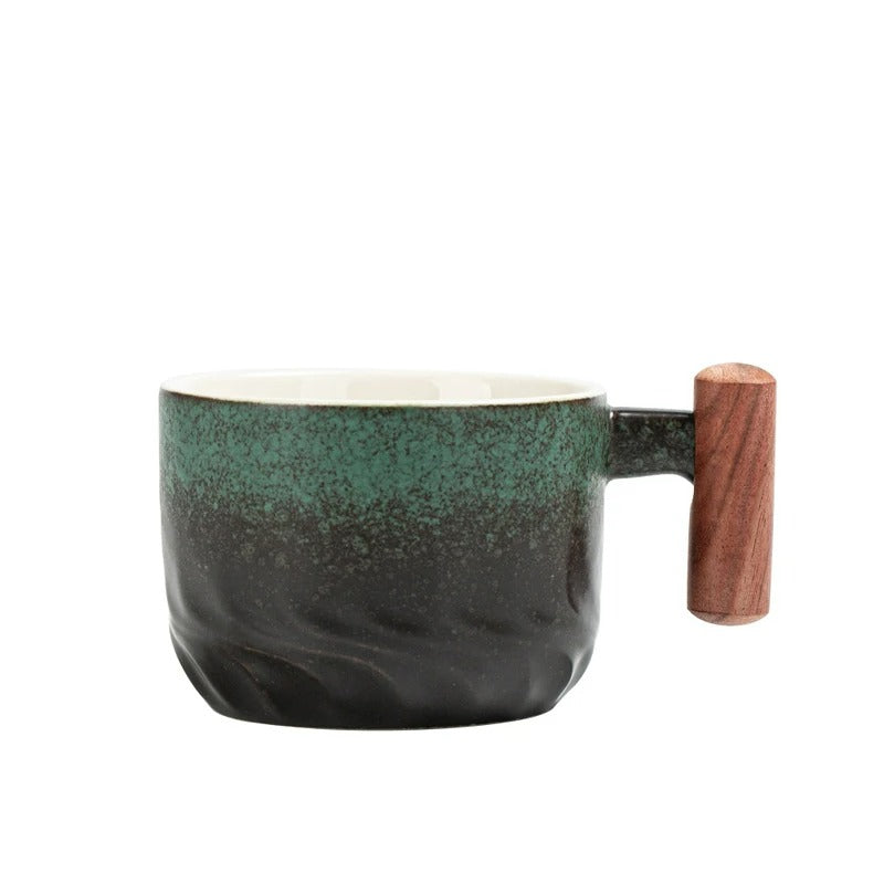 Keramiktasse mit Holzgriff – Handbemalt & Spülmaschinenfest