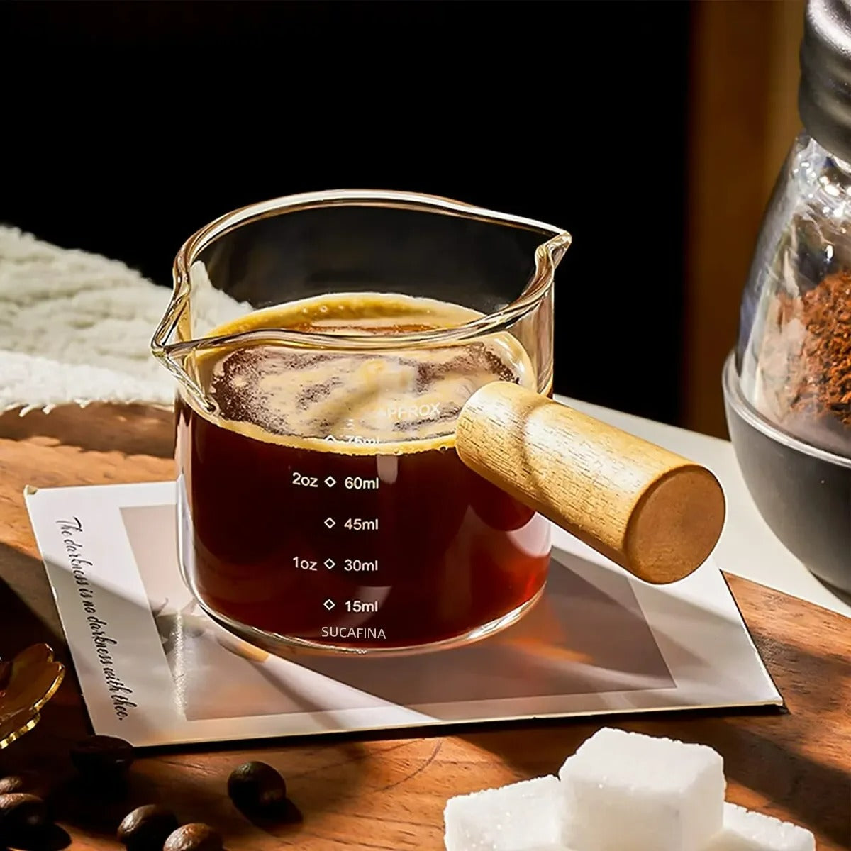 Glas Maatbeker mit Holzgriff, Espresso Messbecher, Doppel- und Einzelauslauf, Transparente Kaffeetasse für Milchkaffee, Kaffeebedarf