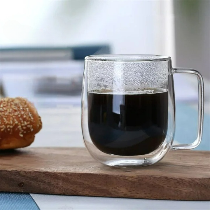 Doppelwandige Glastasse aus Borosilikatglas, 150-350 ml, hitzebeständig, mit Griff