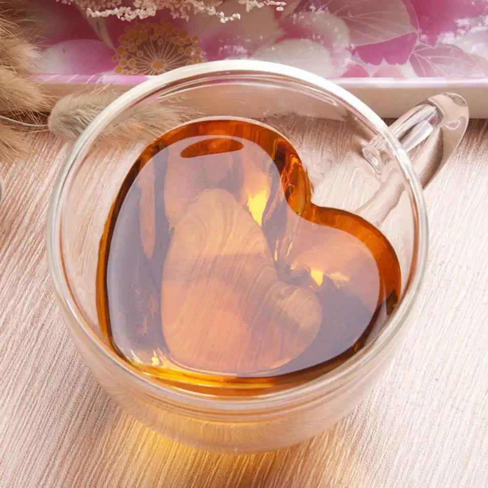 Klassisches Teeglas mit Herzform – Doppelt Verglast, Hitzebeständig, Ideal für Tee und Kaffee