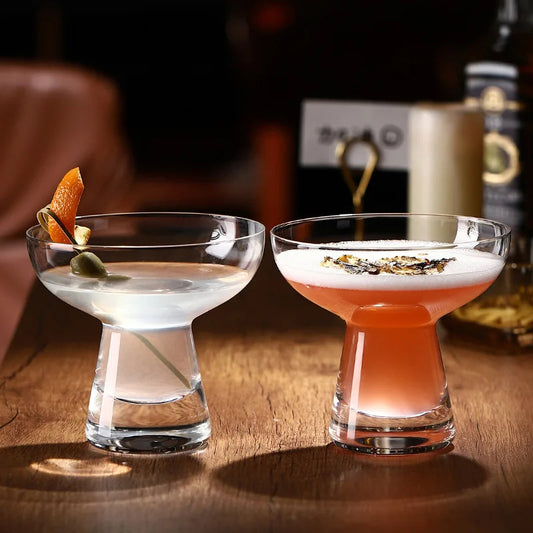 Set mit 2 Martini-Gläsern – 180 ml – Hochwertiges, stoßfestes Glas – Kreatives Design