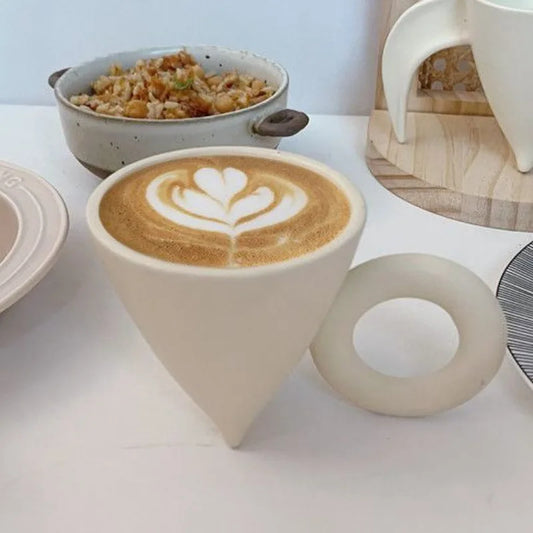 Keramiktasse – Handgefertigt & Elegant – Ideal für Kaffee, Tee & Latte Art
