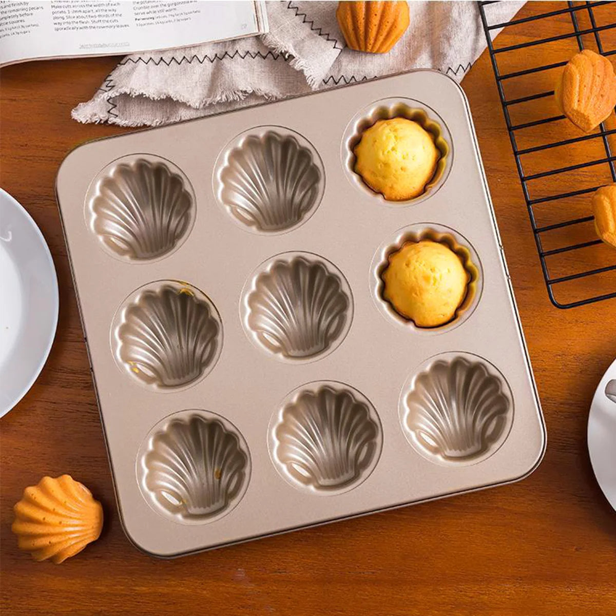 Madeleine Backform 9er Form – Antihaft Kuchenform aus Karbonstahl für perfekte Madeleine-Kekse