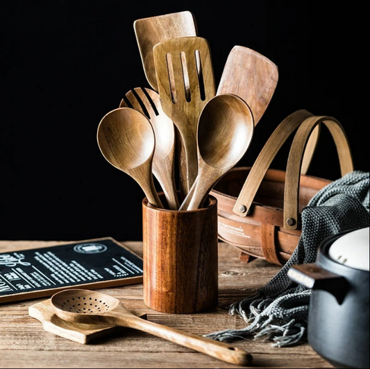 9-teiliges Küchenutensilien-Set aus Holz mit Halter und Löffelablage – Teakholz, hitzebeständig