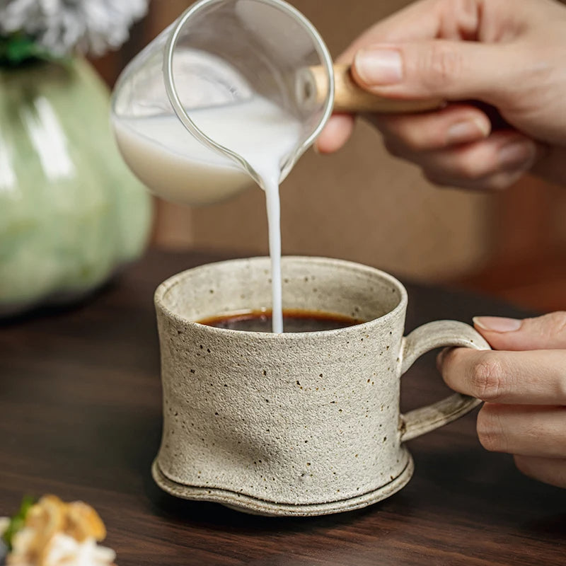 Handgefertigte Latte Tasse – Japanische Vintage Keramik – 200ml, Beige