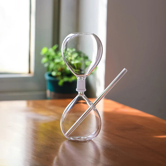 Cocktailglas in Sanduhrform – 300 ml – Handgefertigt aus Borosilikatglas – Mit Trinkhalm