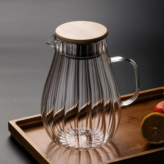 Glaskrug 1,7L – hitzebeständig, aus borosilikatglas, mit vertikalen streifen, für wasser, saft und tee