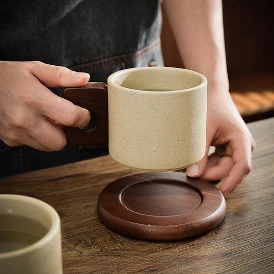 Vintage Kaffeetasse mit Holzgriff – Keramik, 300 ml, inkl. Serviertablett – Antikes Design für Zuhause & Büro