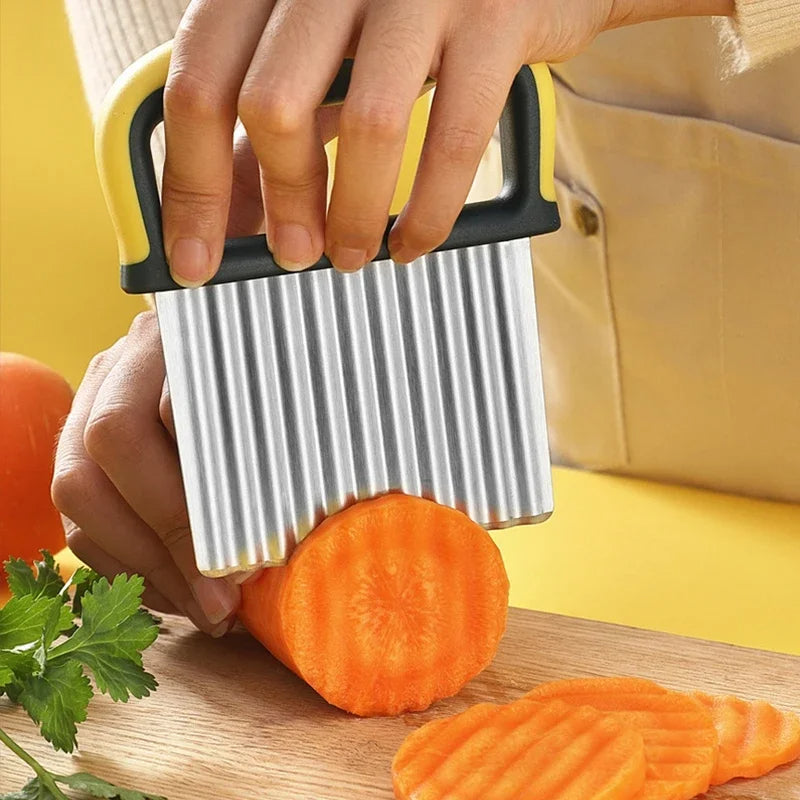 Wellenmesser für Gemüse & Kartoffeln – Edelstahl & ABS – 7 x 11 cm – Gelb