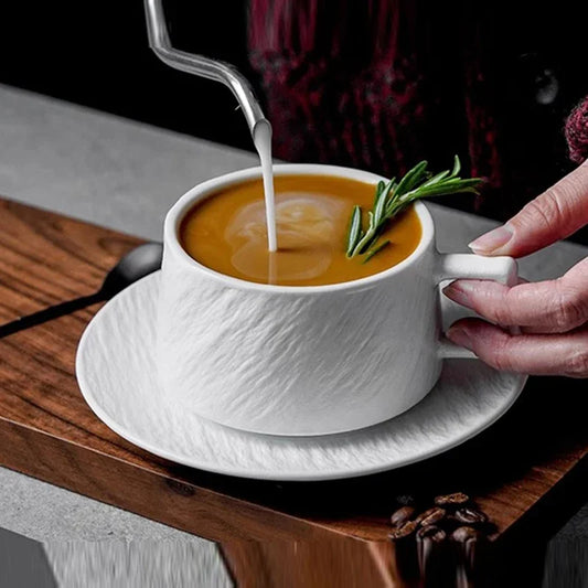 Japanische Keramik Kaffeetasse mit Untertasse – 250 ml – Hochwertiges Design