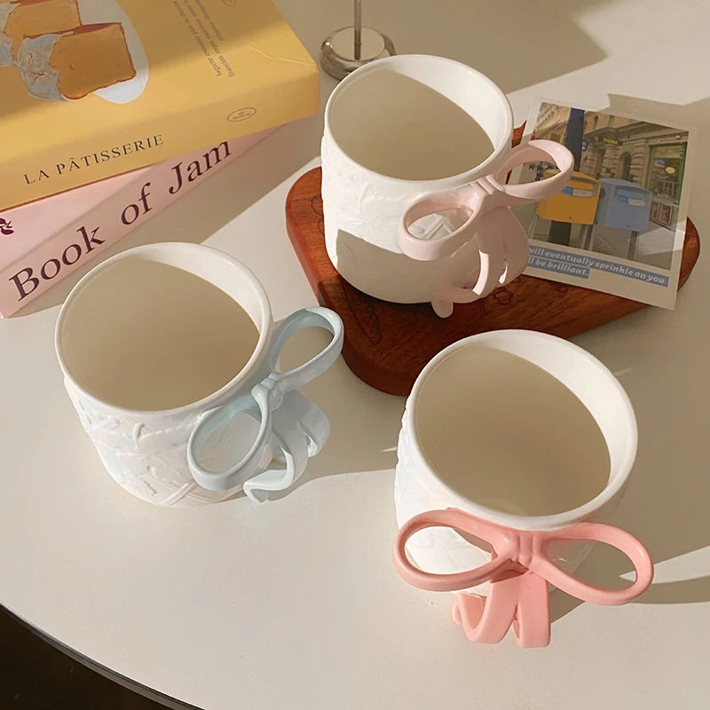 Keramik Tasse mit Schleifenhenkel – 300ml – Elegantes Design für Kaffee & Tee