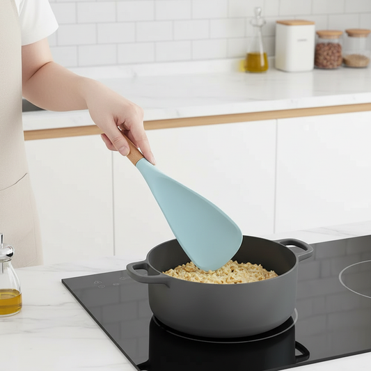 Silikon-Kochutensil mit Holzgriff