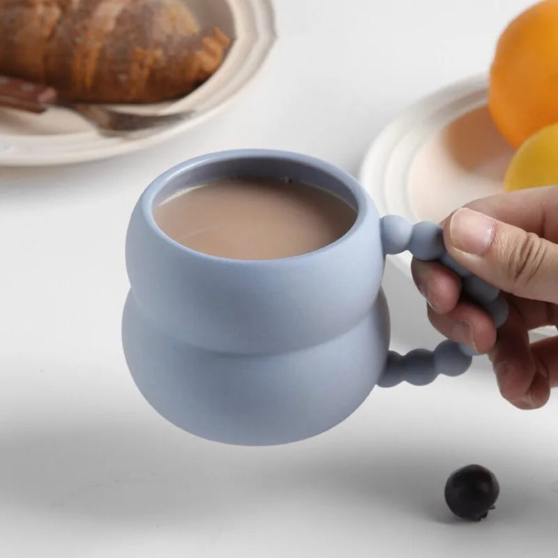 Keramiktasse – Europäischer Stil mit Perlenhenkel – 270 ml, Handgefertigt