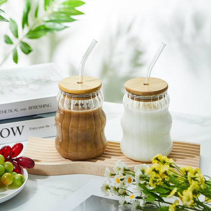 Gebogener Glas-Saftbecher, 400ml | 550ml, Borosilikatglas, Ergonomisches Design, Spülmaschinenfest