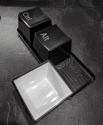 Ctrl ALT DEL Becher Set – Kreative Tassen im Tastaturdesign für Technikliebhaber – 350ml, Mikrowellen- und Spülmaschinenfest