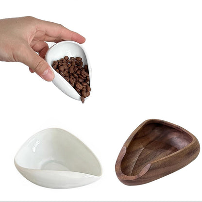 Kaffebohnendosierer Keramik/Walnuss Holz mit Löffel – Espresso Waage und Messbecher für Zuhause