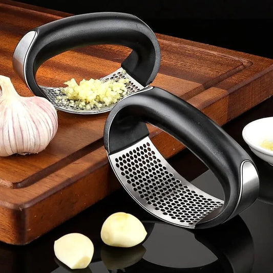 Knoblauchpresse Edelstahl | Ergonomisch & Spülmaschinenfest | Praktische Küchenhilfe
