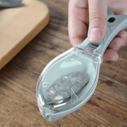 2er Set Fischschuppen Schaber - Praktisches Küchengerät für Fischreinigung, Mit Abdeckung und Hygienischem Design